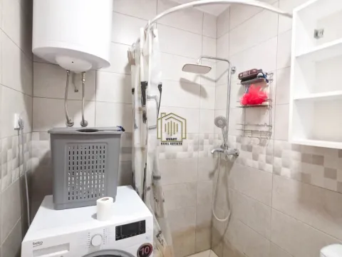 Prodaja, jednosoban stan, 44m², Stari Aerodrom, Podgorica - image 9