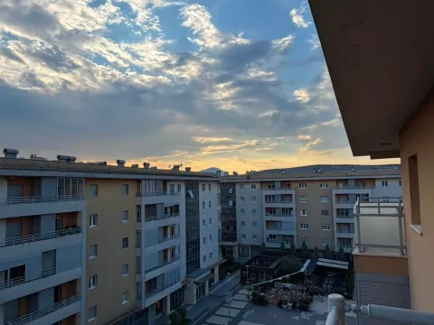 Rent, two bedroom apartment, 68m², City Kvart, Podgorica - image 2