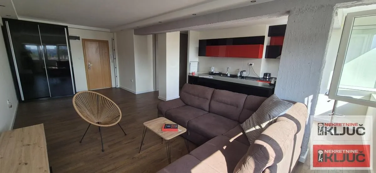 Prodaja, dvosoban stan, 57m², Sajmište, Novi Sad