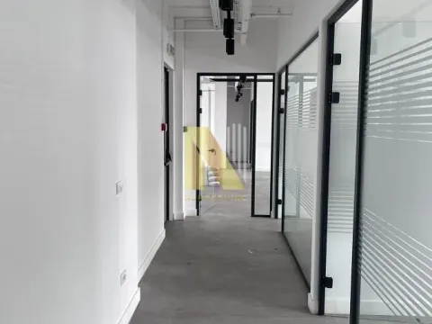 Rent, office space, 320m², Salajka, Novi Sad Sve Podlokacije - image 7