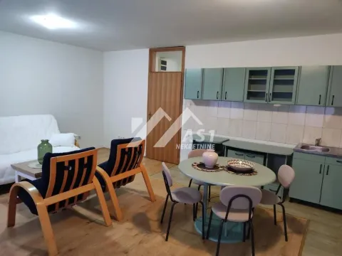 Izdavanje, trosoban stan, 60m², Klisa, Novi Sad Sve Podlokacije - image 2