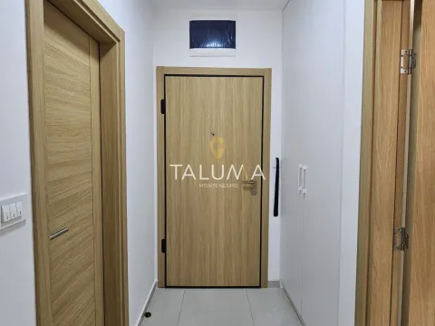 Izdavanje, jednosoban stan, 47m², City Kvart, Podgorica - image 9