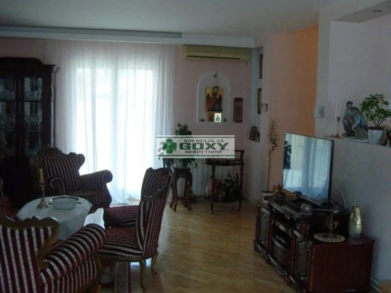 Prodaja, kuća, 650m², Altina, Beograd
