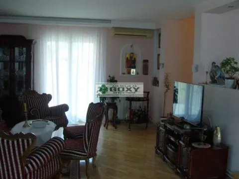 Sale, house, 650m², Altina, Beograd - image 10