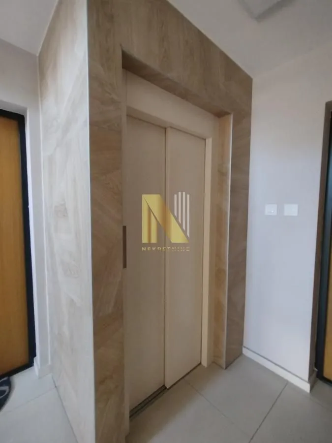 Rent, office space, 61m², Socijalno, Novi Sad Sve Podlokacije