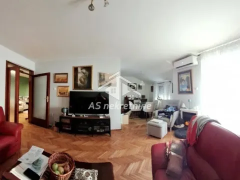 Prodaja, četvorosoban stan, 108m², Savski Venac, Beograd - image 9