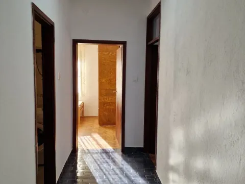 Rent, two bedroom apartment, 80m², Zlatica, Podgorica - image 8