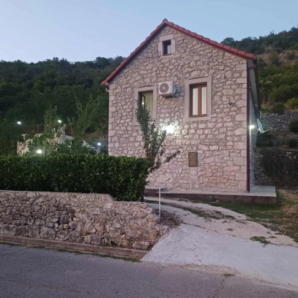 Prodaja, kuća, 90m², Danilovgrad, Crna Gora