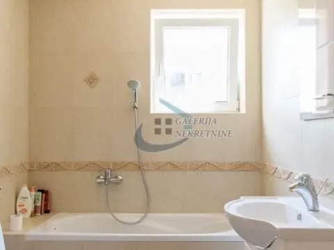 Sale, four bedroom apartment, 115m², Farmaceutski Fakultet, Voždovac Sve Podlokacije - image 8