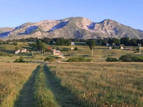 Zemljište in Pašina Voda