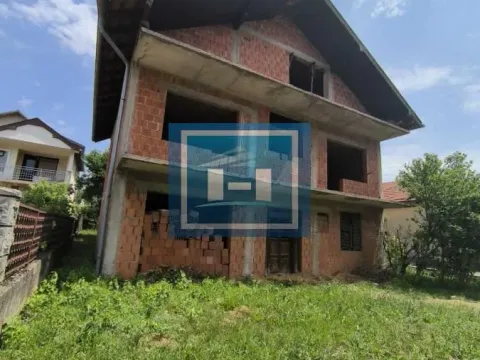 Prodaja, kuća, 184m², Ćuprija, Srbija