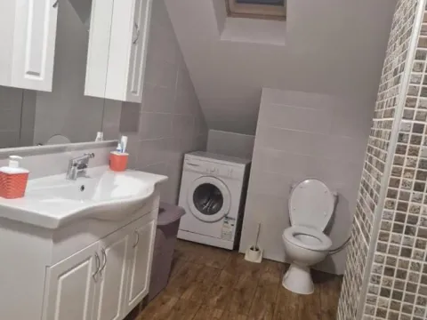 Izdavanje, jednosoban stan, 57m², Tivat, Crna Gora - image 7