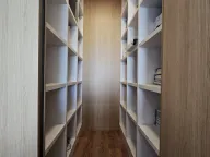 Izdavanje, poslovni prostor, 58m², Kod Capital Plaze, Podgorica - image 13