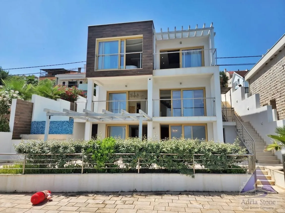 Prodaja, kuća, 300m², Krašići, Tivat