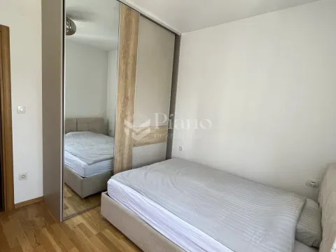 Rent, one bedroom apartment, 40m², Blok 9, Podgorica - image 7