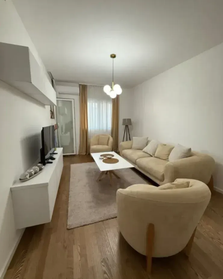 Izdavanje, jednosoban stan, 45m2, Pobrežje, Podgorica