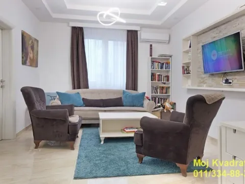 Sale, four bedroom apartment, 78m², Vukov Spomenik, Zvezdara Sve Podlokacije