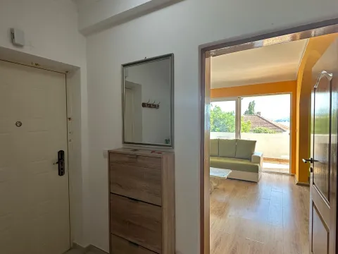 Izdavanje, jednosoban stan, 57m², Centar, Tivat - image 13
