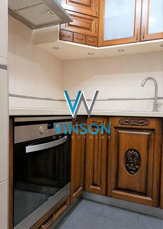 Izdavanje, trosoban stan, 73m², Centar, Novi Sad
