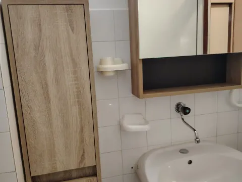 Izdavanje, dvosoban stan, 65m², Pejton, Podgorica - image 2