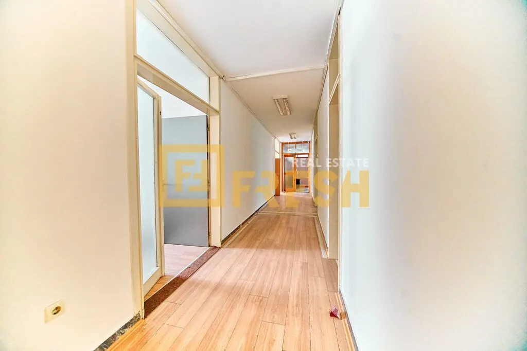 Rent, office space, 228m², Preko Morače, Podgorica