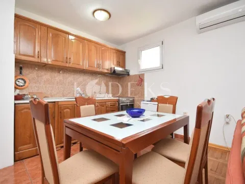 Izdavanje, jednosoban stan, 57m², Momišići, Podgorica - image 9