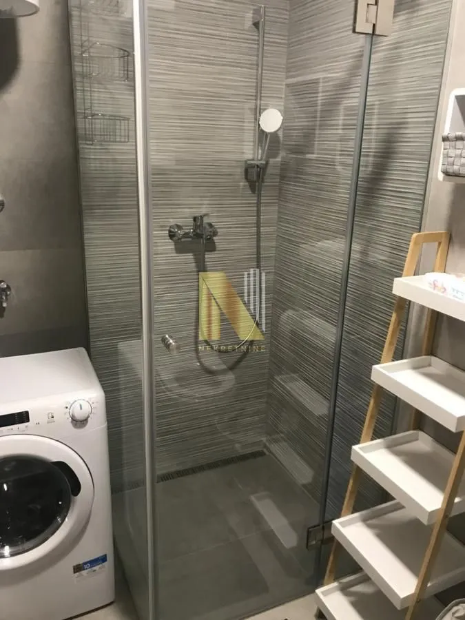 Izdavanje, dvosoban stan, 62m², Novi Sad, Srbija