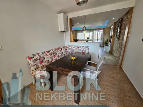 Izdavanje, trosoban stan, 155m², Zabjelo, Podgorica - image 12