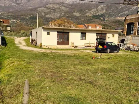 Rent, office space, 150m², Radanovići, Kotor - image 2