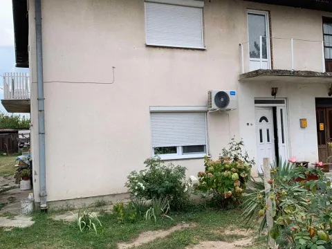 Prodaja, kuća, 200m², Lazarevac, Beograd - image 1