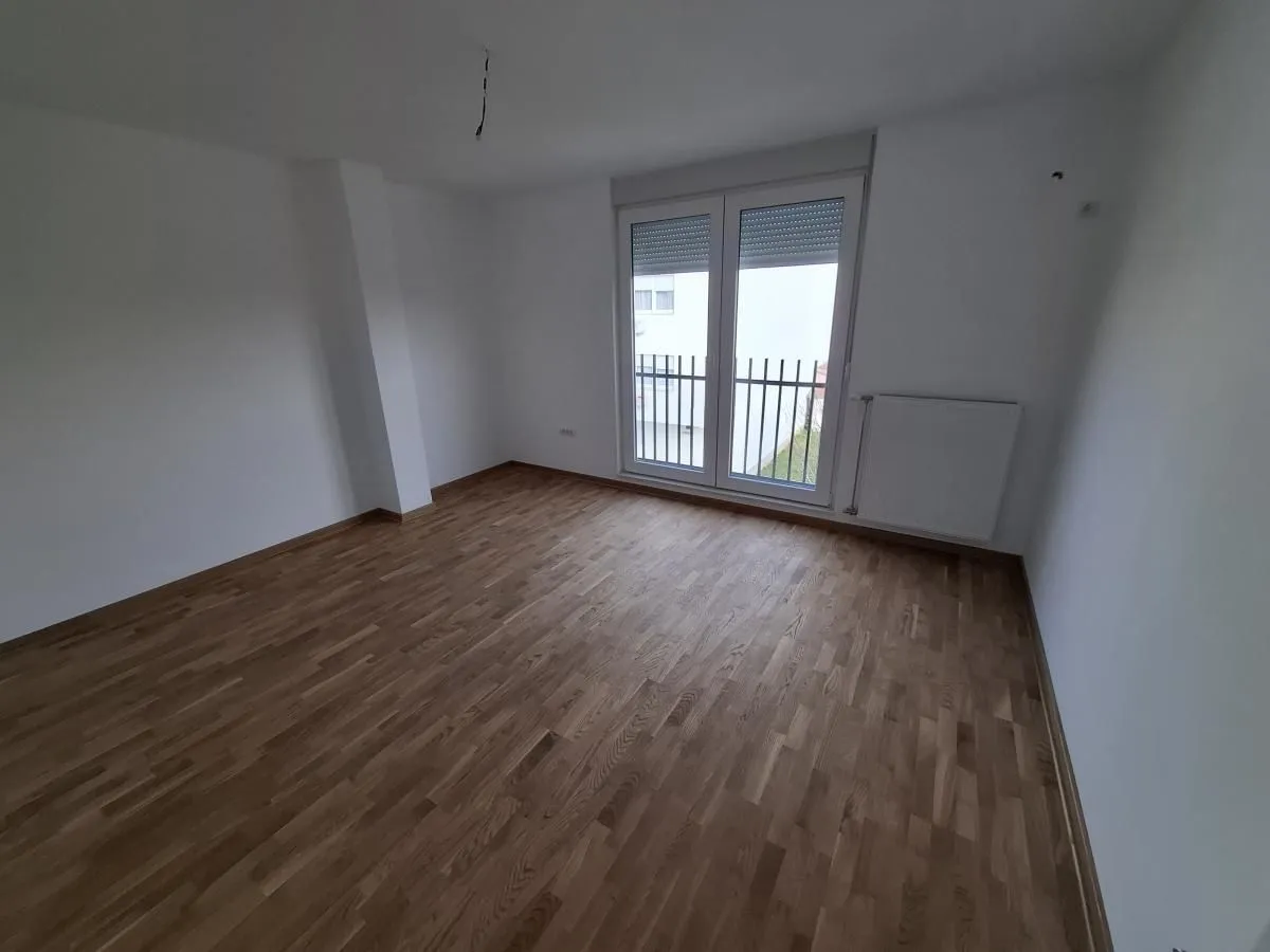 Prodaja, četvorosoban stan, 116m², Telep, Novi Sad Sve Podlokacije