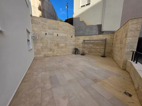 Prodaja, dvosoban stan, 64m², Budva, Crna Gora - image 19