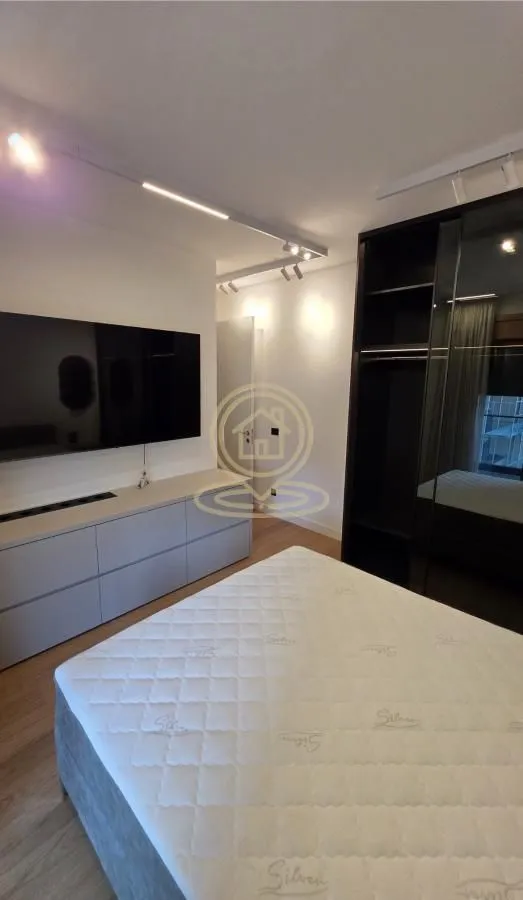 Rent, three bedroom apartment, 97m², Klinički Centar, Beograd