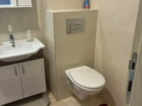 Izdavanje, jednosoban stan, 44m², Centar, Budva - image 4