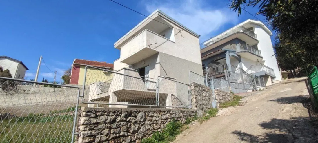 Sale, house, 82m², Utjeha, Bar