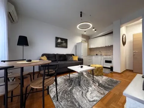Prodaja, jednosoban stan, 37m², Drač, Podgorica - image 7