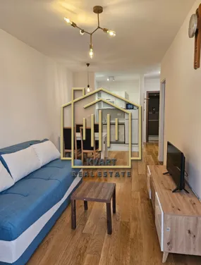 Izdavanje, jednosoban stan, 41m², Central Point, Podgorica