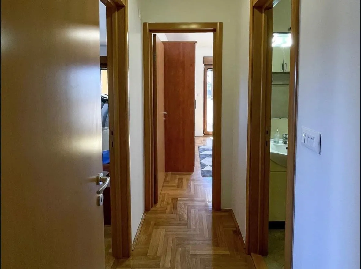 Prodaja, trosoban stan, 103m², Stari Aerodrom, Podgorica
