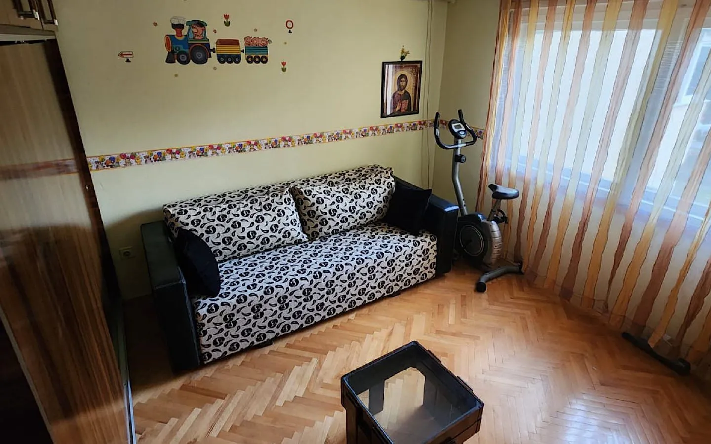 Prodaja, trosoban stan, 76m², Centar, Bar