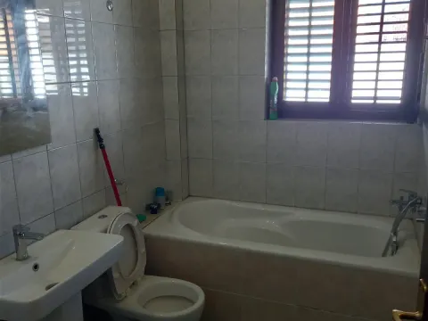 Sale, house, 340m², Tološi, Podgorica - image 13