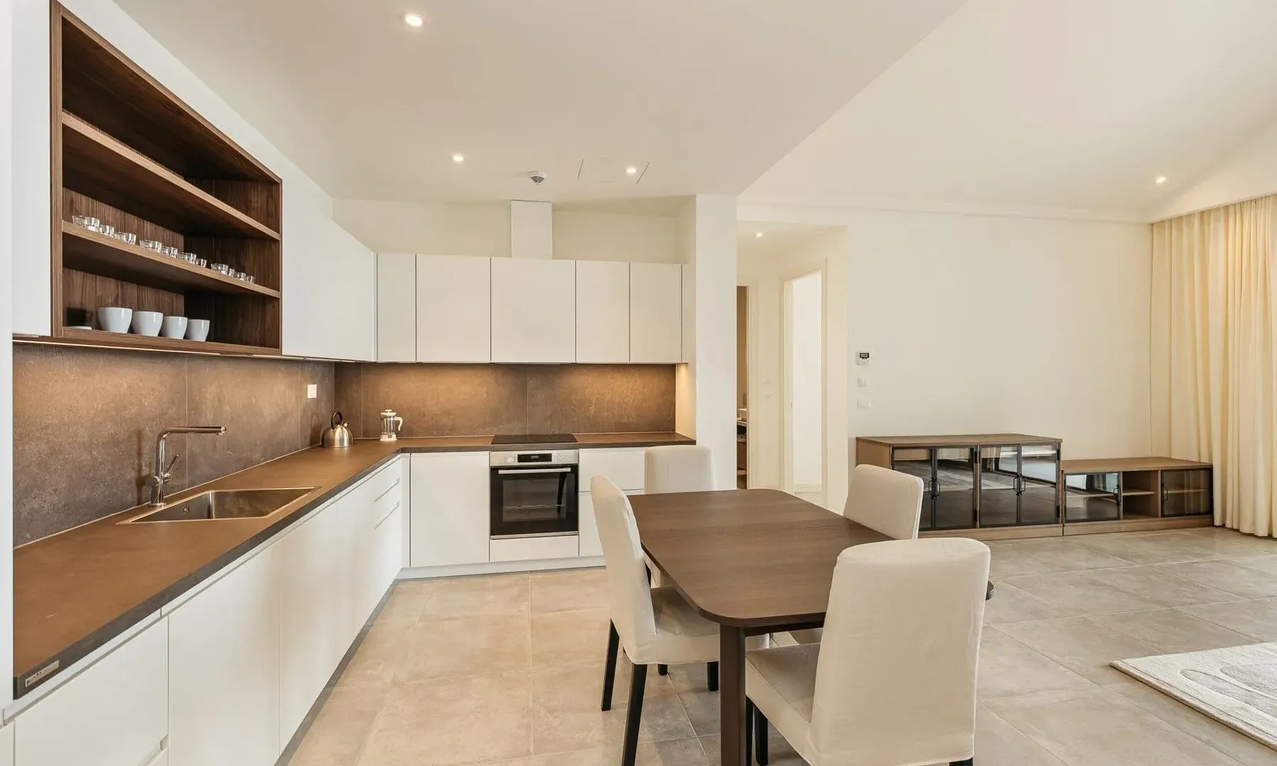 Prodaja, jednosoban stan, 77m², Luštica Bay, Tivat