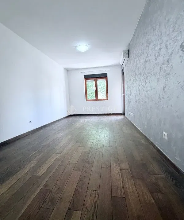 Rent, one bedroom apartment, 45m², Stara Varoš, Podgorica
