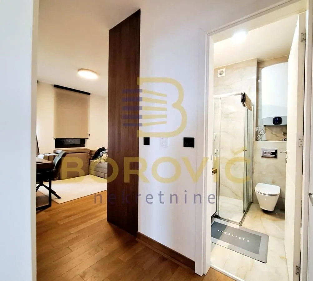 Prodaja, četvorosoban stan, 157m², Zemun Sve Podlokacije, Beograd