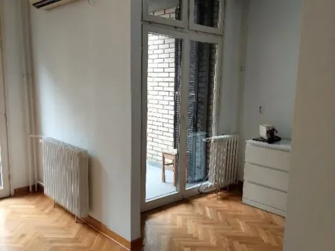 Izdavanje, poslovni prostor, 51m², Savski Venac, Beograd - image 4