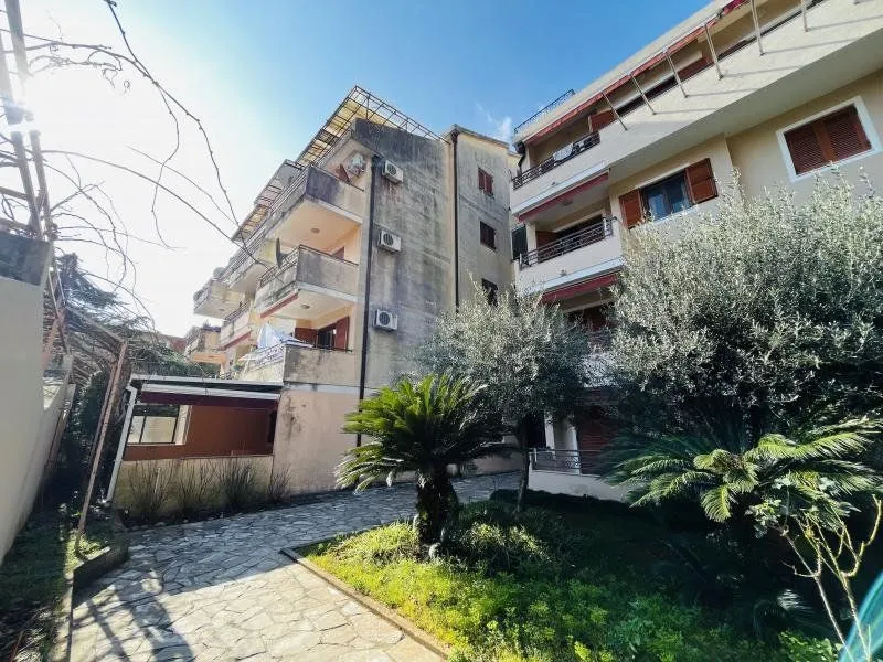 Prodaja, garsonjera, 26m², Centar, Budva