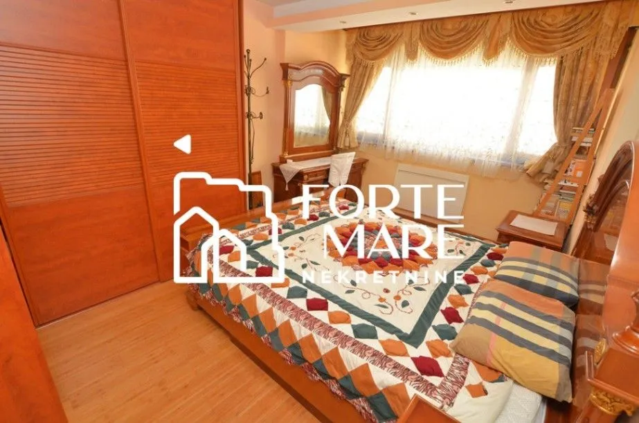 Prodaja, dvosoban stan, 77m², Igalo, Herceg Novi