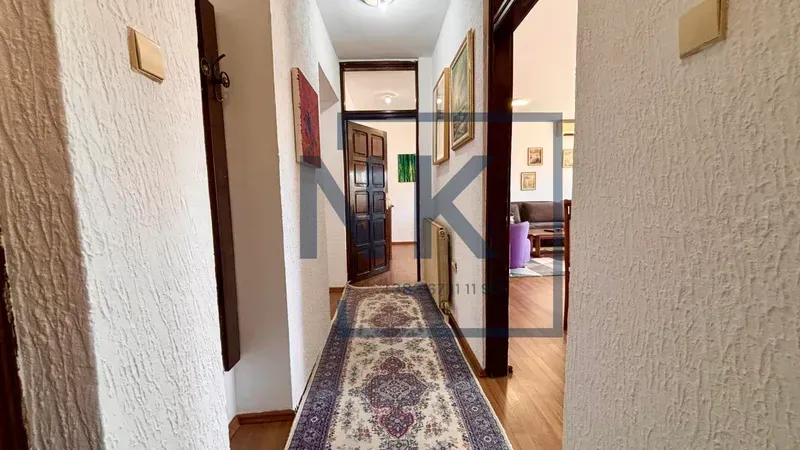 Izdavanje, četvorosoban stan, 100m², Zabjelo, Podgorica