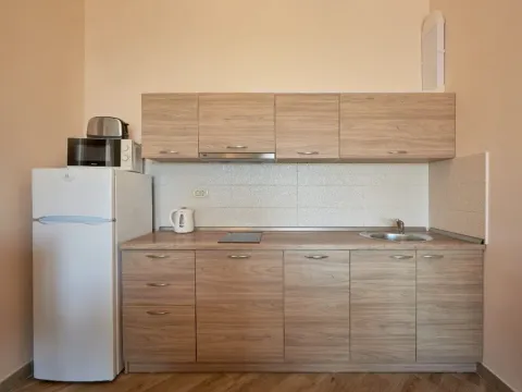 Izdavanje, jednosoban stan, 72m², Bečići, Budva - image 7