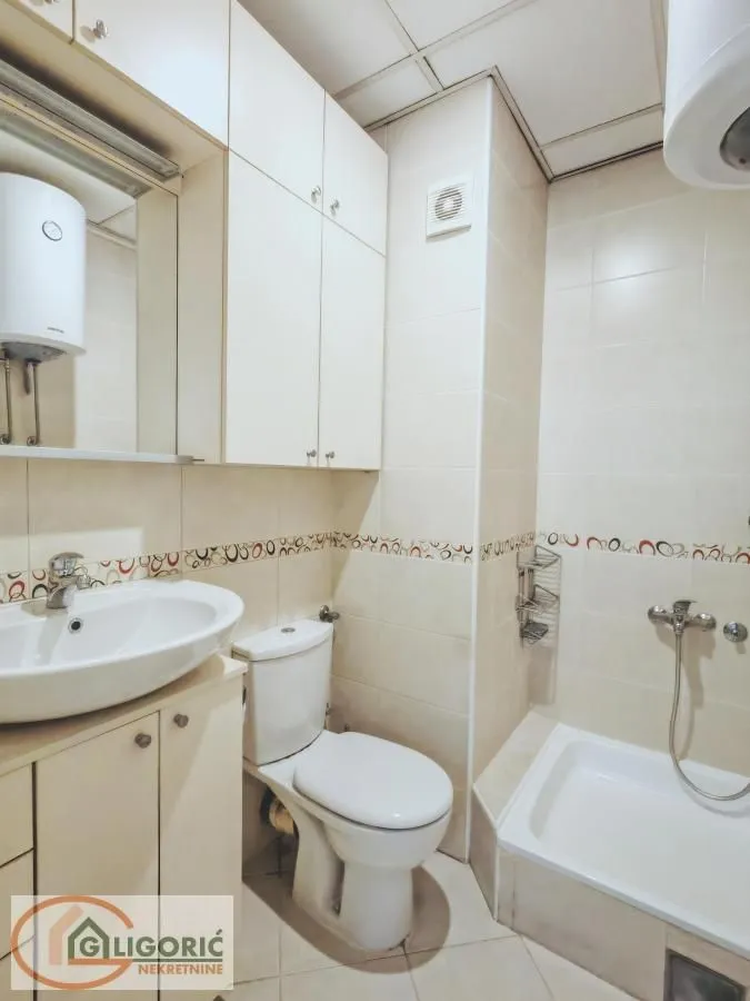 Rent, three bedroom apartment, 85m², Zvezdara Sve Podlokacije, Beograd