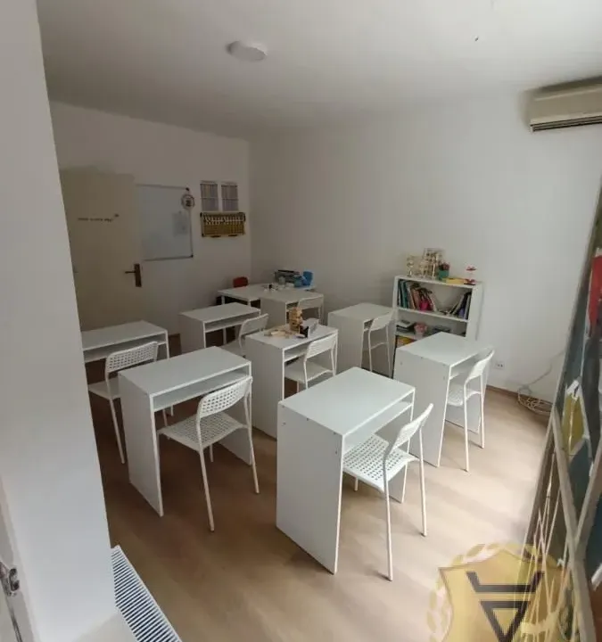 Izdavanje, jednosoban stan, 53m², Stari Grad, Beograd